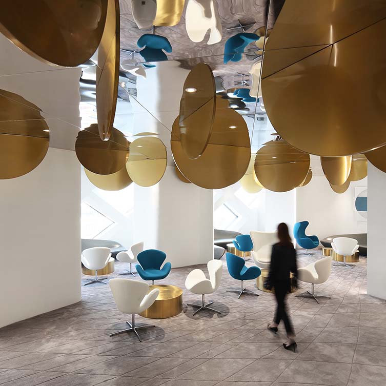 南京河西美容医院由盛涛和张毅设计，是2019 - 2020年室内空间和展览设计类的冠军