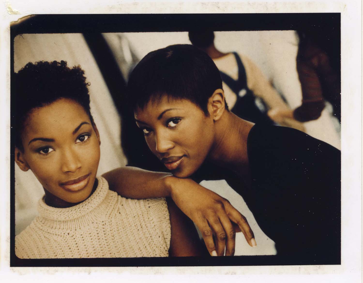 Arthur Elgort- Beverly Peele和Naomi Campbell，1993年《 Vogue US》。图像©Arthur Elgort。