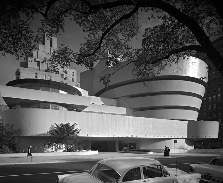 埃兹拉·斯托勒（Ezra Stoller），古根海姆博物馆（Guggenheim Museum），弗兰克·劳埃德·赖特（Frank Lloyd Wright），纽约，纽约，1959年