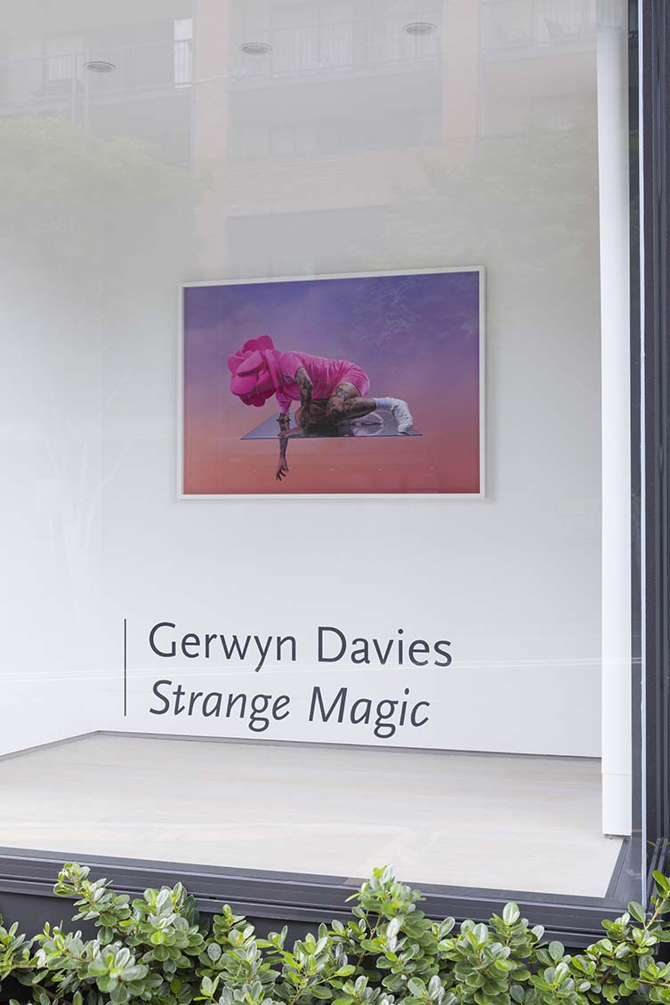 Gerwyn Davies，Jan Murphy Gallery Brisbane的奇怪魔术