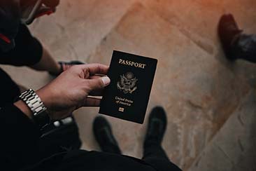 如何获得美国护照