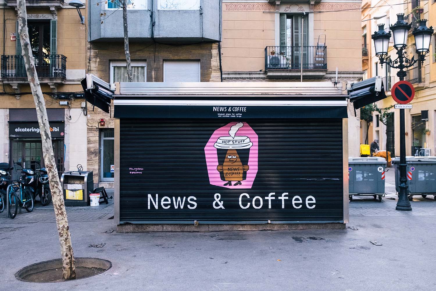 新闻和咖啡巴塞罗那，报摊被赋予了新的生命