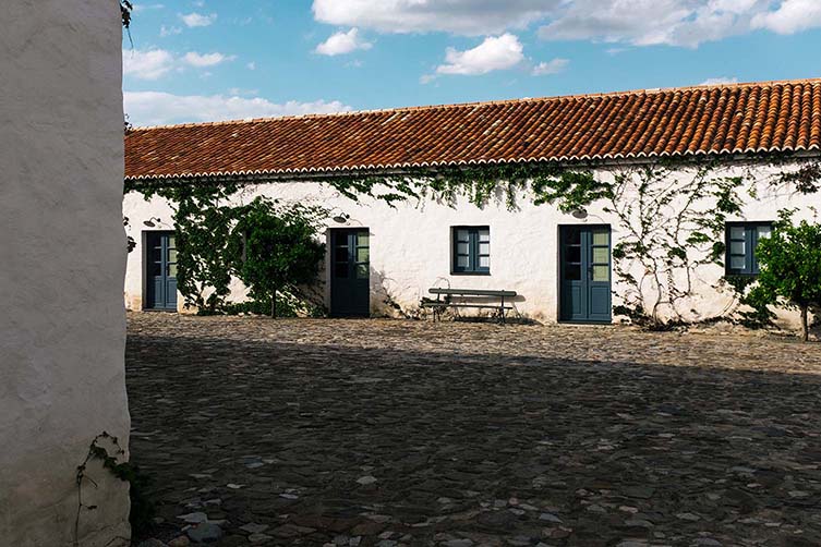 São Lourenço do Barrocal Alentejo设计农舍撤退，蒙萨拉兹，葡萄牙