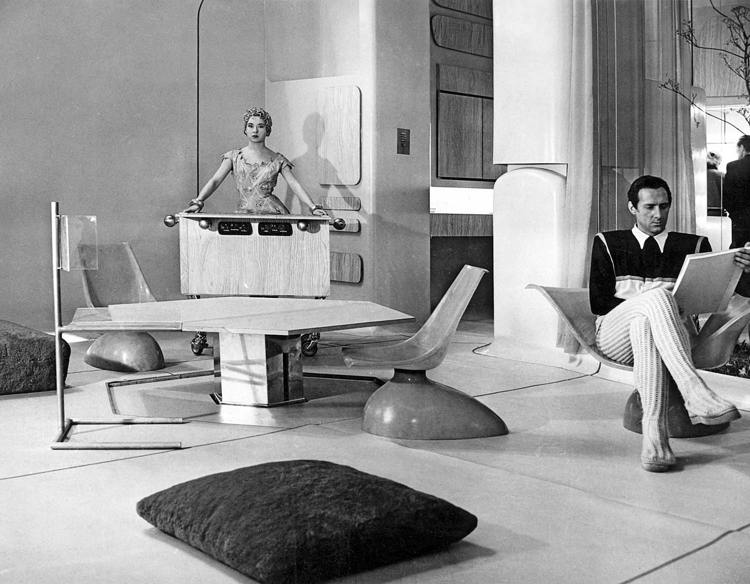 艾莉森和彼得·史密森，《未来之屋》，1956年